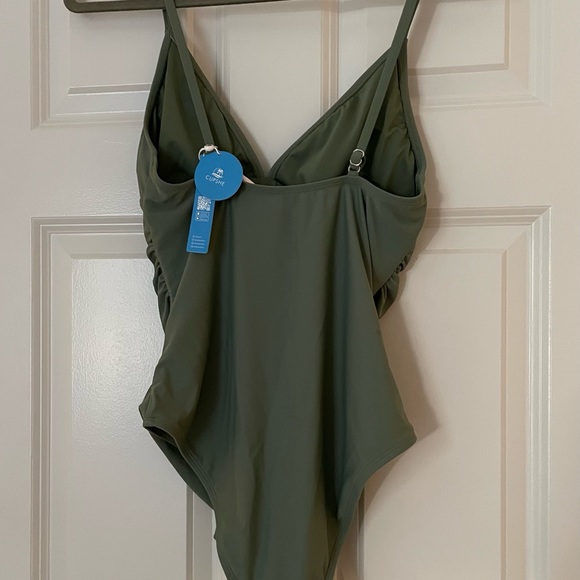 Cupshe brand new one piece bathing suit - Picture 2 of 3